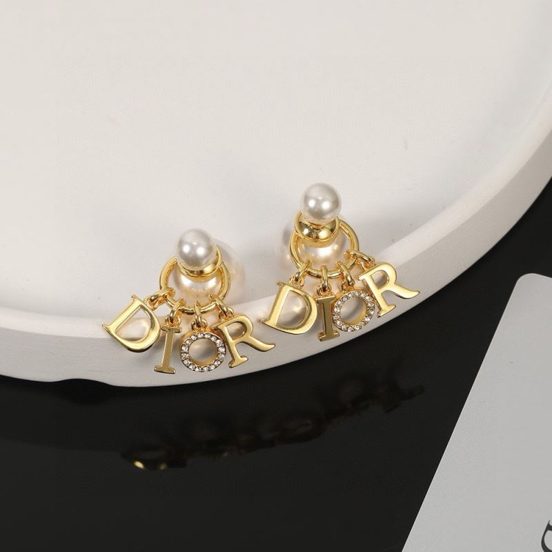 chr1st1an D10r earrings